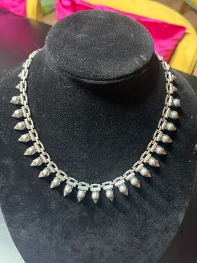 Stella & Dot Lynx Silver-tone Statement Necklace 20” Length